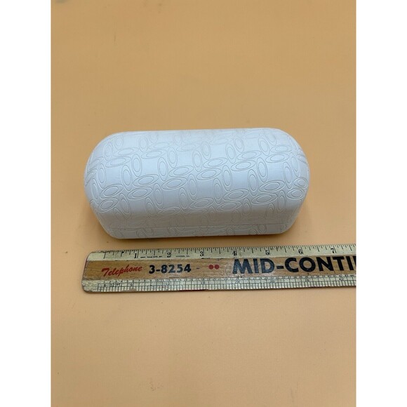 Oakley White Embossed Leatherette Hard Clamshell Protective Sunglasses Case - Picture 2 of 2